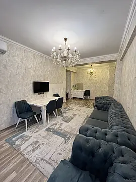 Satılır 2 otaqlı mənzil 80 m²