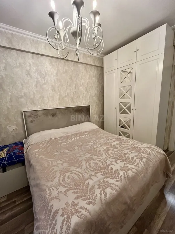 Satılır 2 otaqlı mənzil 80 m²