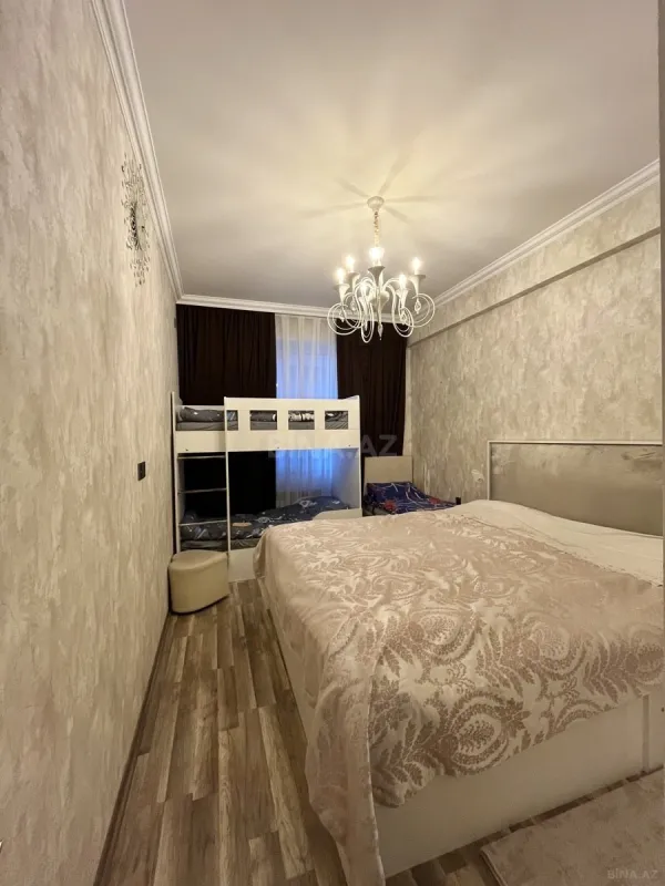 Satılır 2 otaqlı mənzil 80 m²
