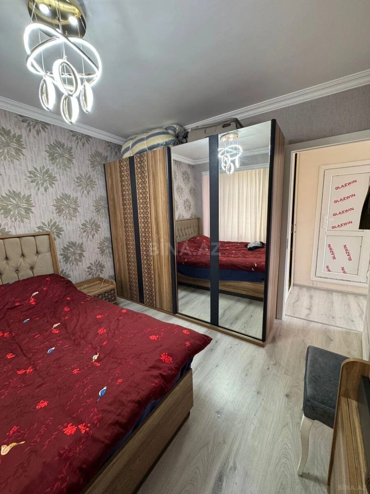 Satılır 2 otaqlı mənzil 65 m²