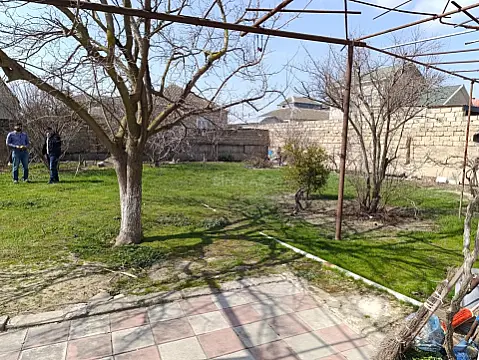 Satılır 4 otaqlı həyət evi 80 m²