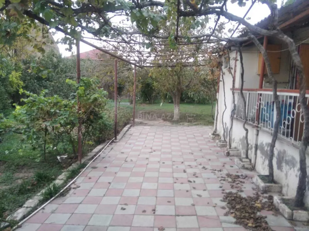 Satılır 4 otaqlı həyət evi 80 m²