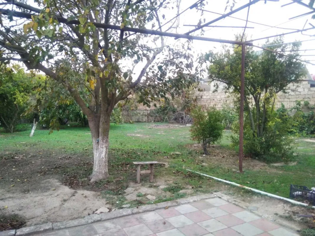 Satılır 4 otaqlı həyət evi 80 m²