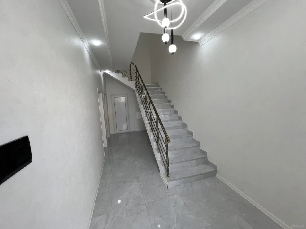 Satılır 4 otaqlı həyət evi 120 m²