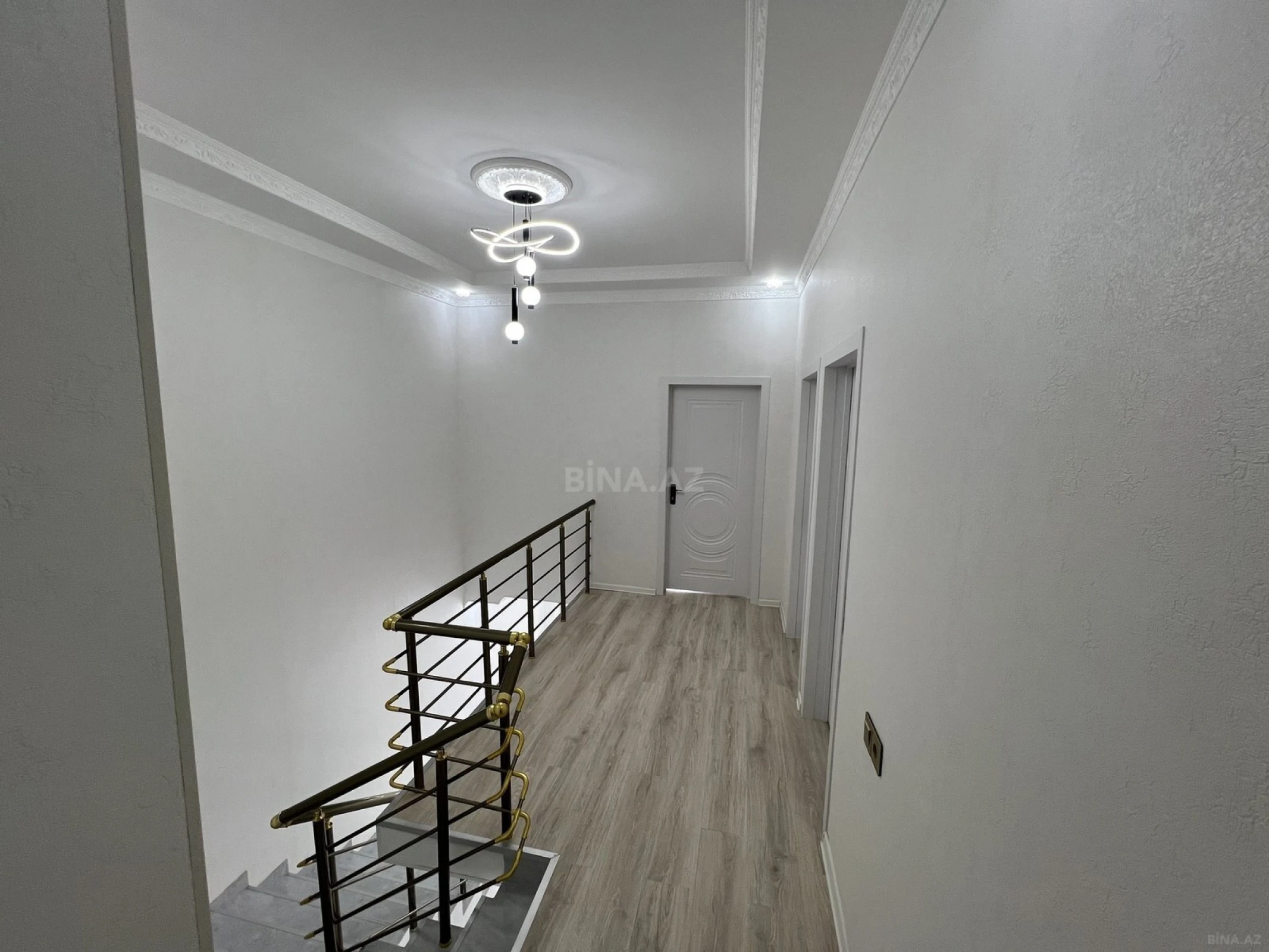 Satılır 4 otaqlı həyət evi 120 m²