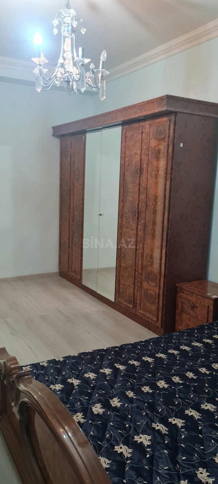 Kirayə verilir 2 otaqlı mənzil 70 m²