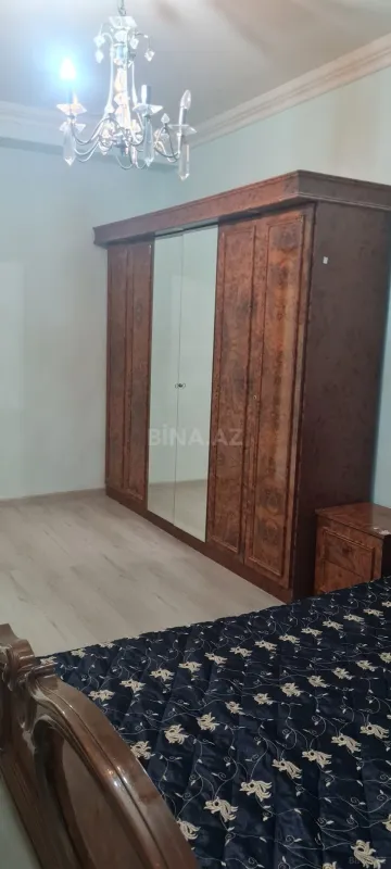 Kirayə verilir 2 otaqlı mənzil 70 m²