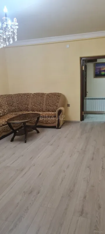 Kirayə verilir 2 otaqlı mənzil 70 m²