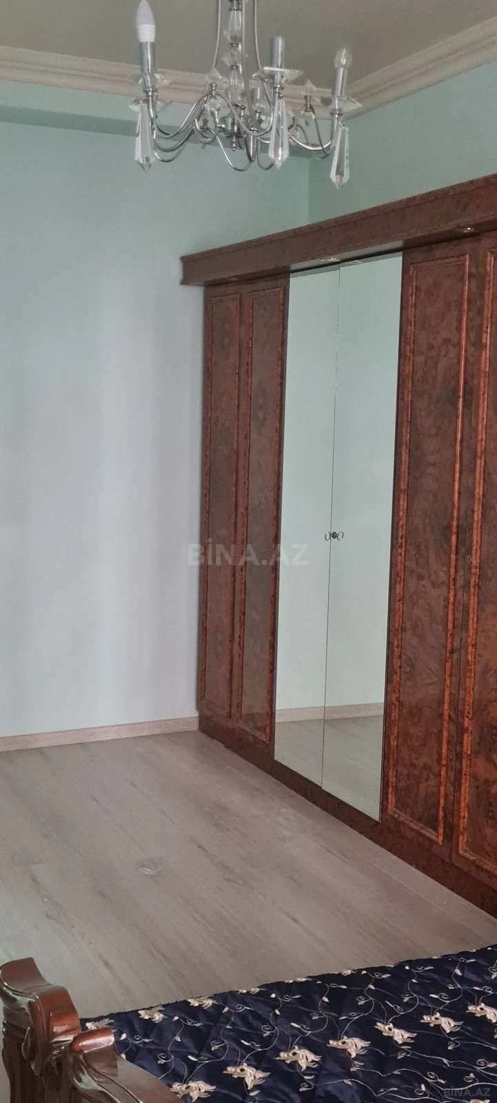 Kirayə verilir 2 otaqlı mənzil 70 m²