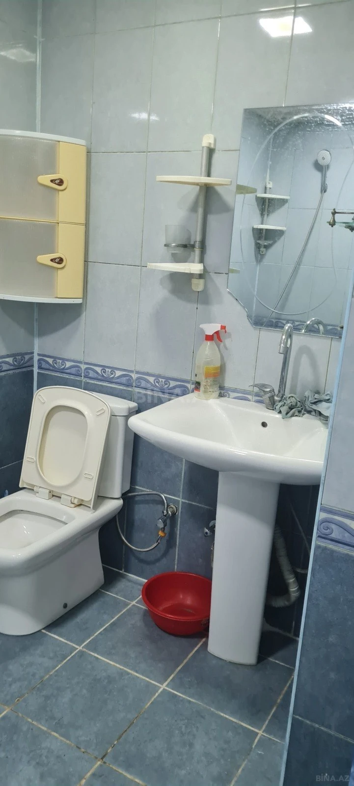 Kirayə verilir 2 otaqlı mənzil 70 m²