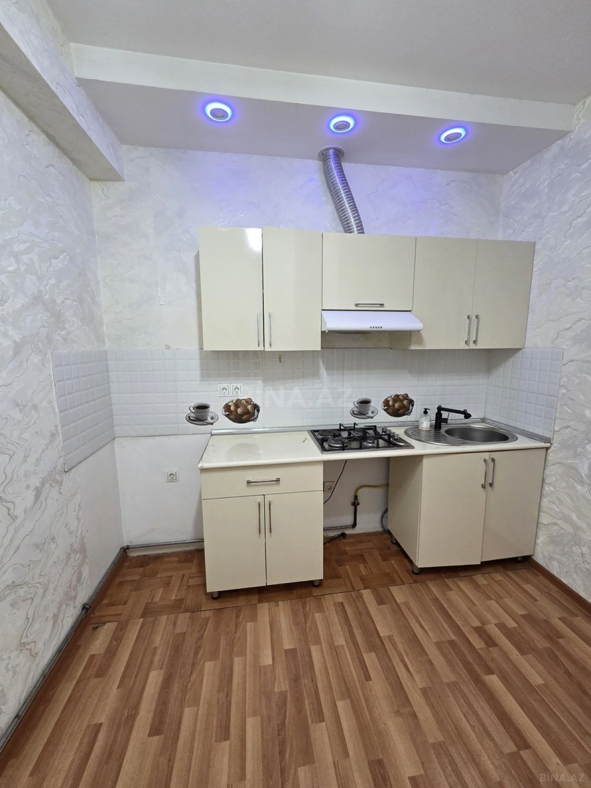 Satılır 2 otaqlı mənzil 69.5 m²