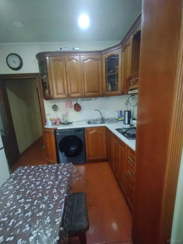 Satılır 4 otaqlı mənzil 110 m²