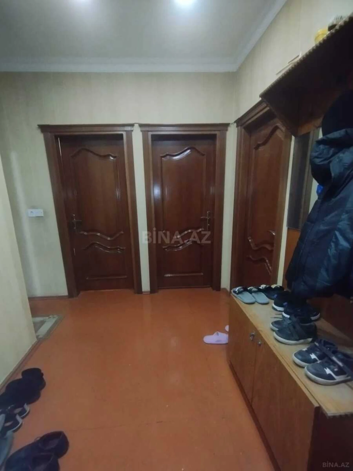 Satılır 4 otaqlı mənzil 110 m²