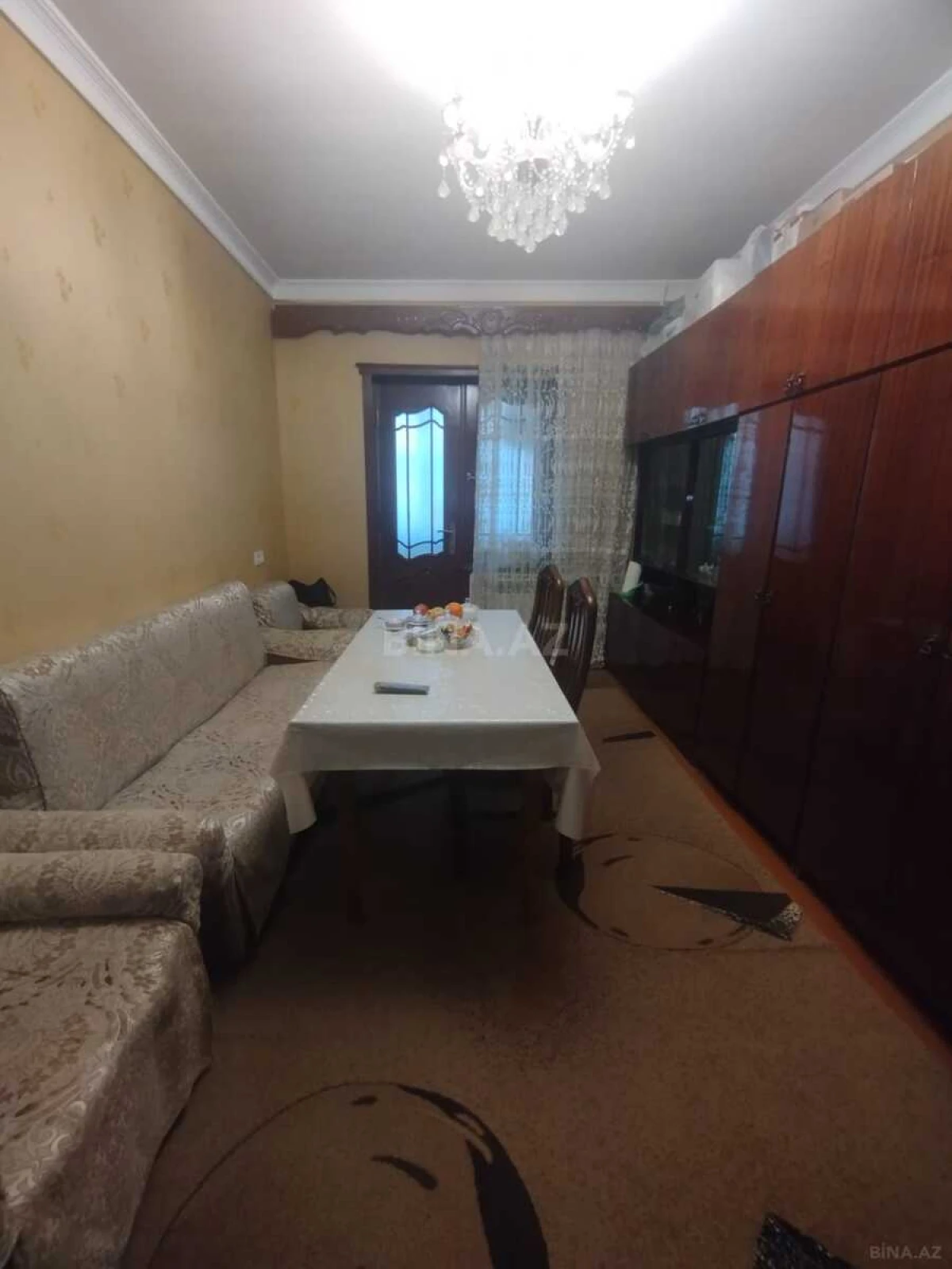 Satılır 4 otaqlı mənzil 110 m²