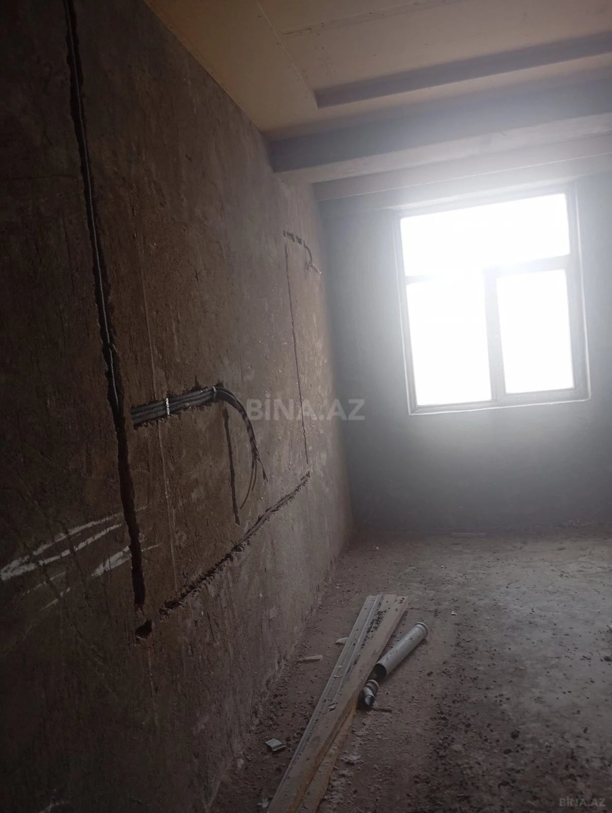 Satılır 3 otaqlı mənzil 103 m²