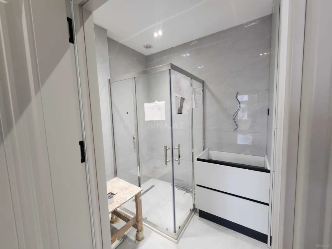 Kirayə verilir 6 otaqlı ofis 260 m²