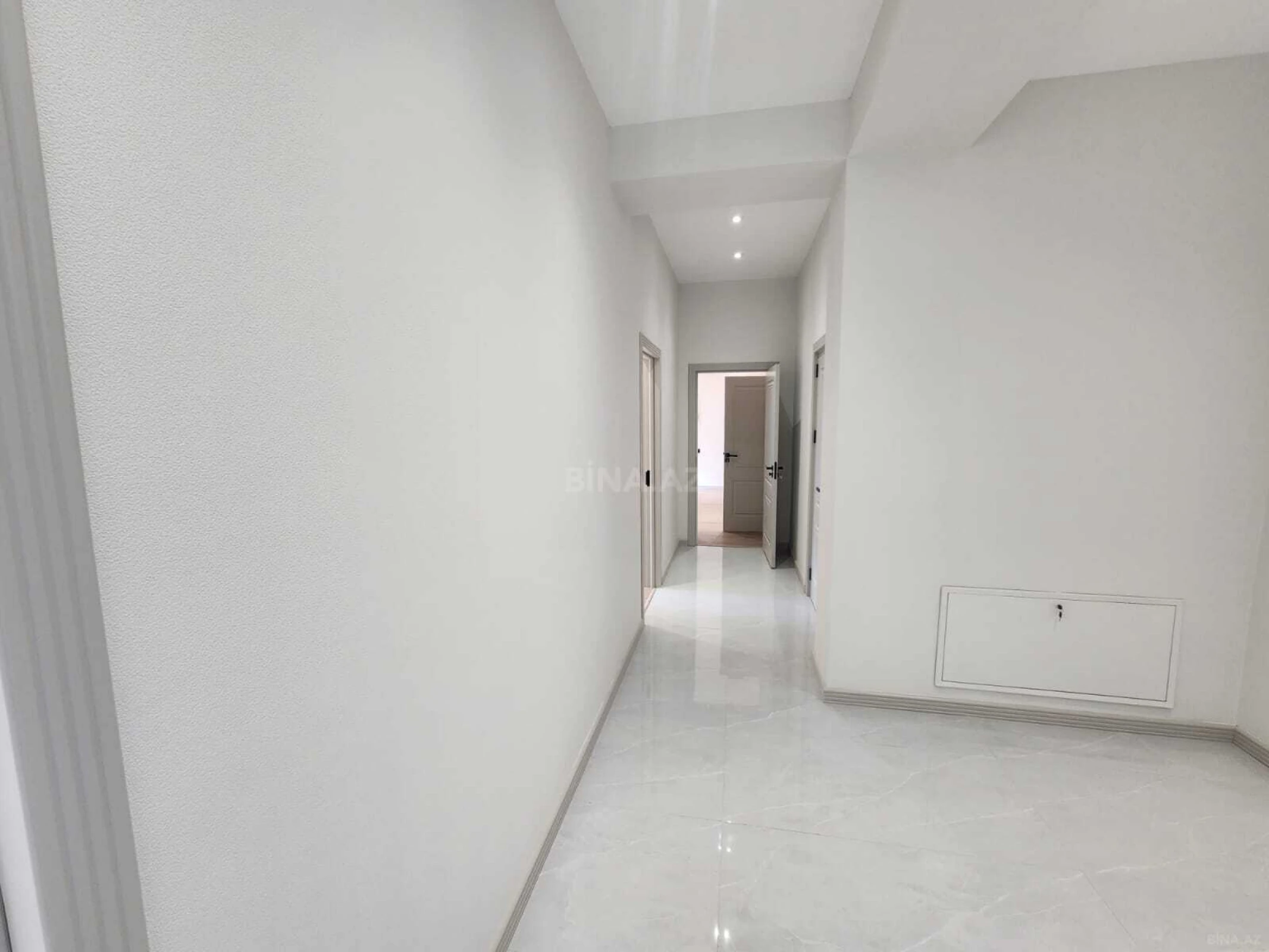 Kirayə verilir 6 otaqlı ofis 260 m²