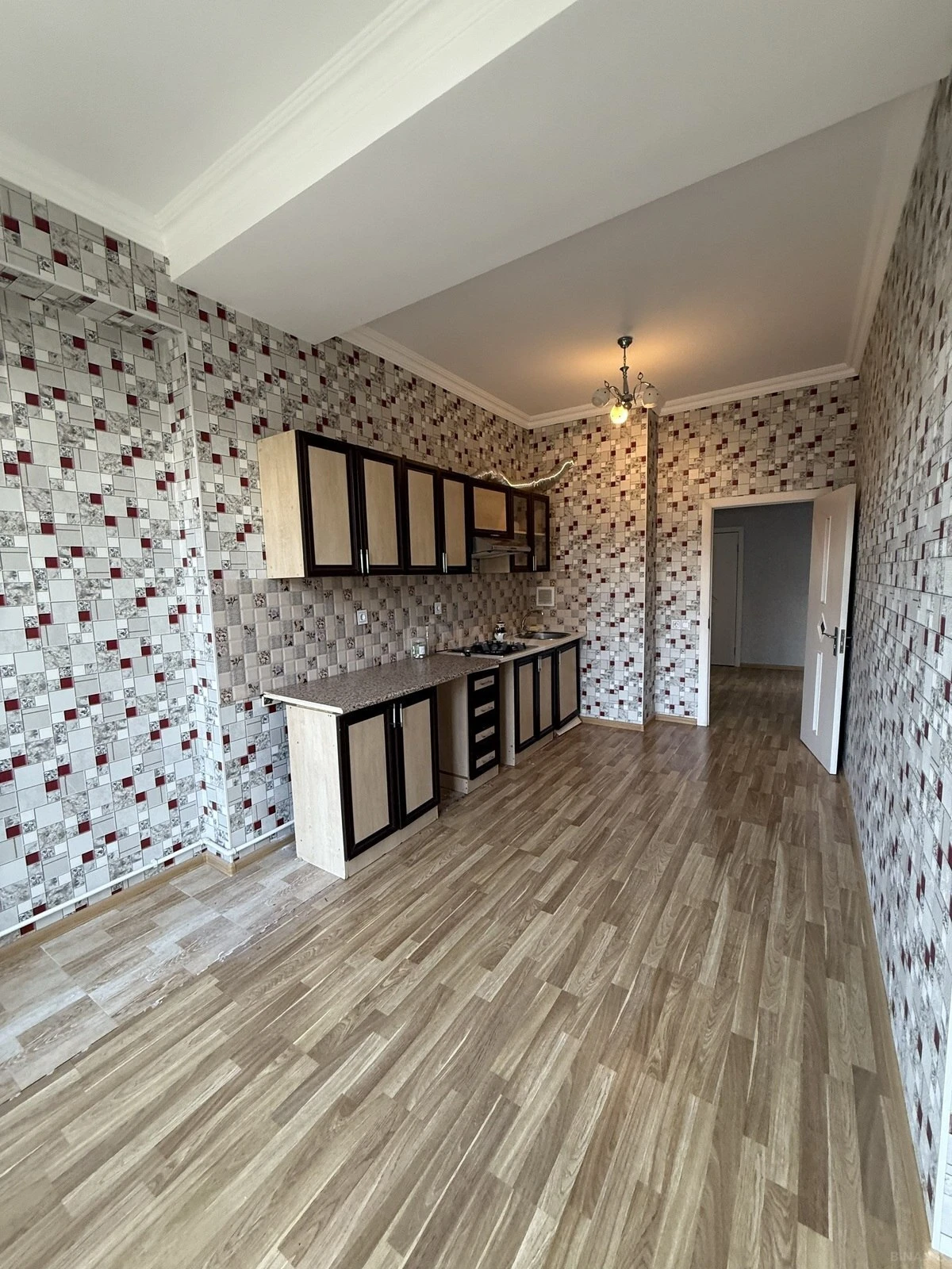 Satılır 3 otaqlı mənzil 120 m²