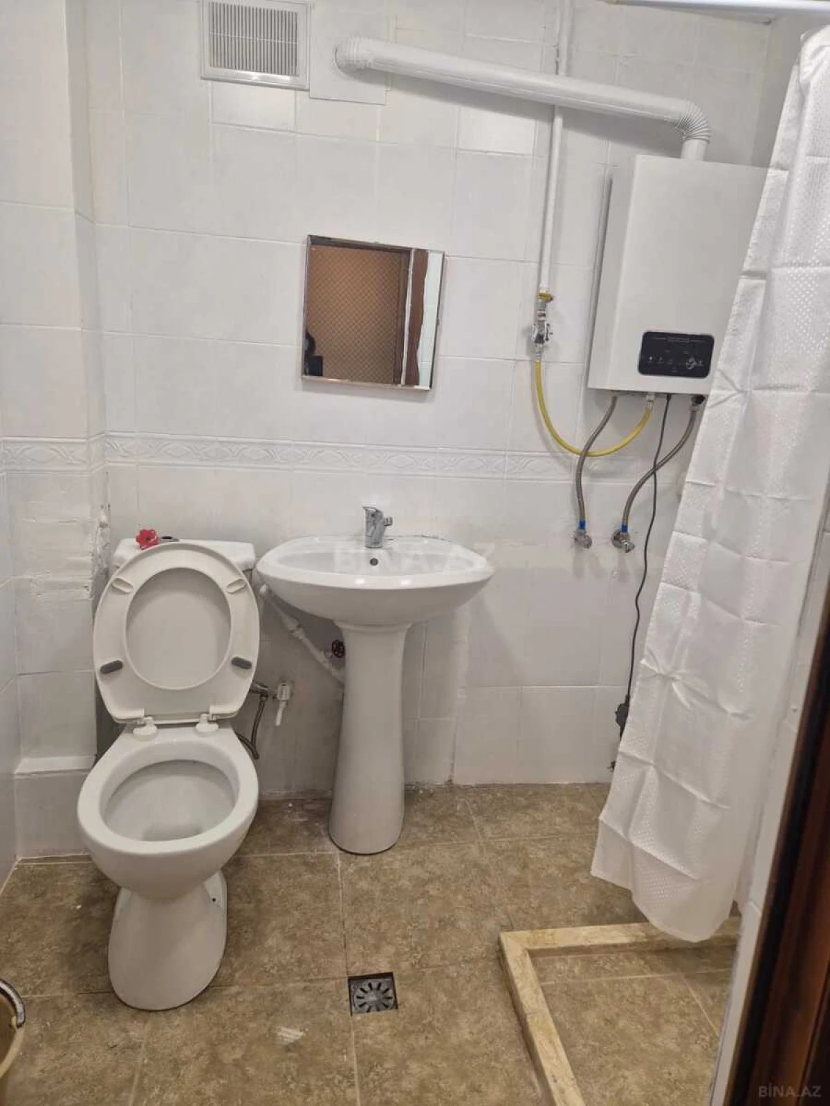 Kirayə verilir obyekt 65 m²