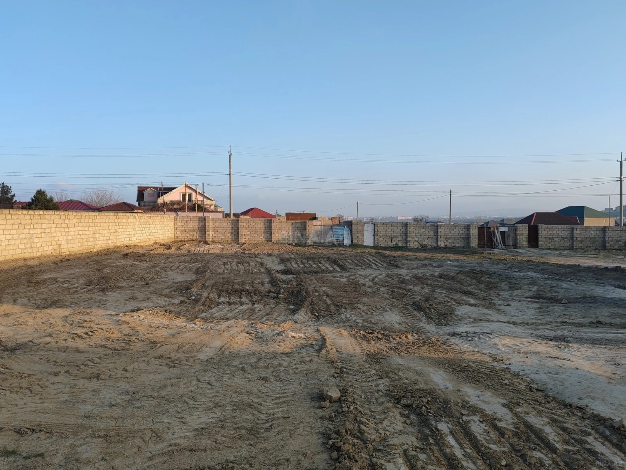 Satılır torpaq sahəsi 10 m²