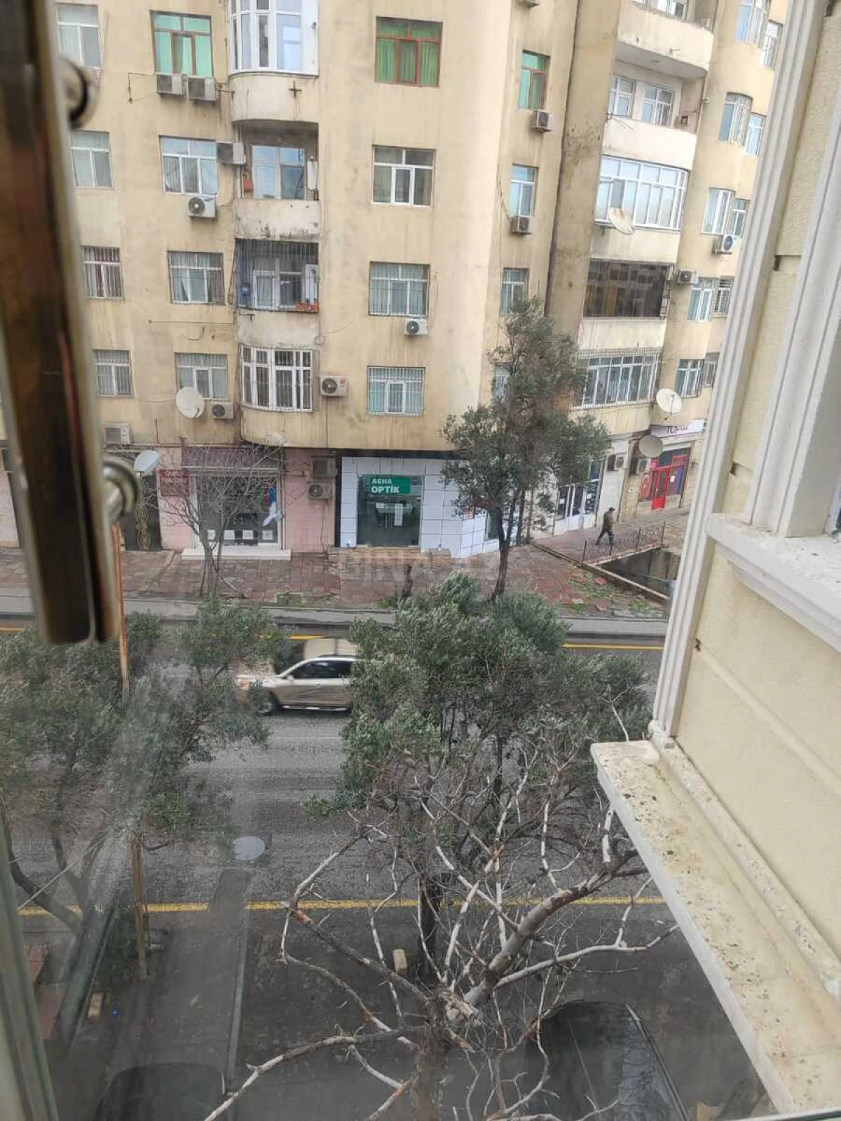 Satılır 2 otaqlı mənzil 91 m²