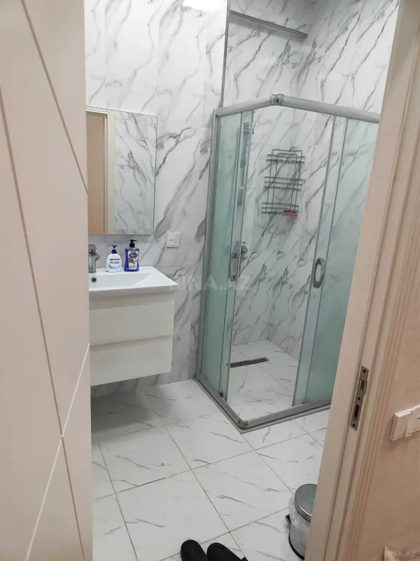 Satılır 2 otaqlı mənzil 91 m²