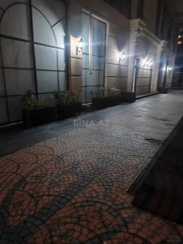 Satılır 2 otaqlı mənzil 91 m²