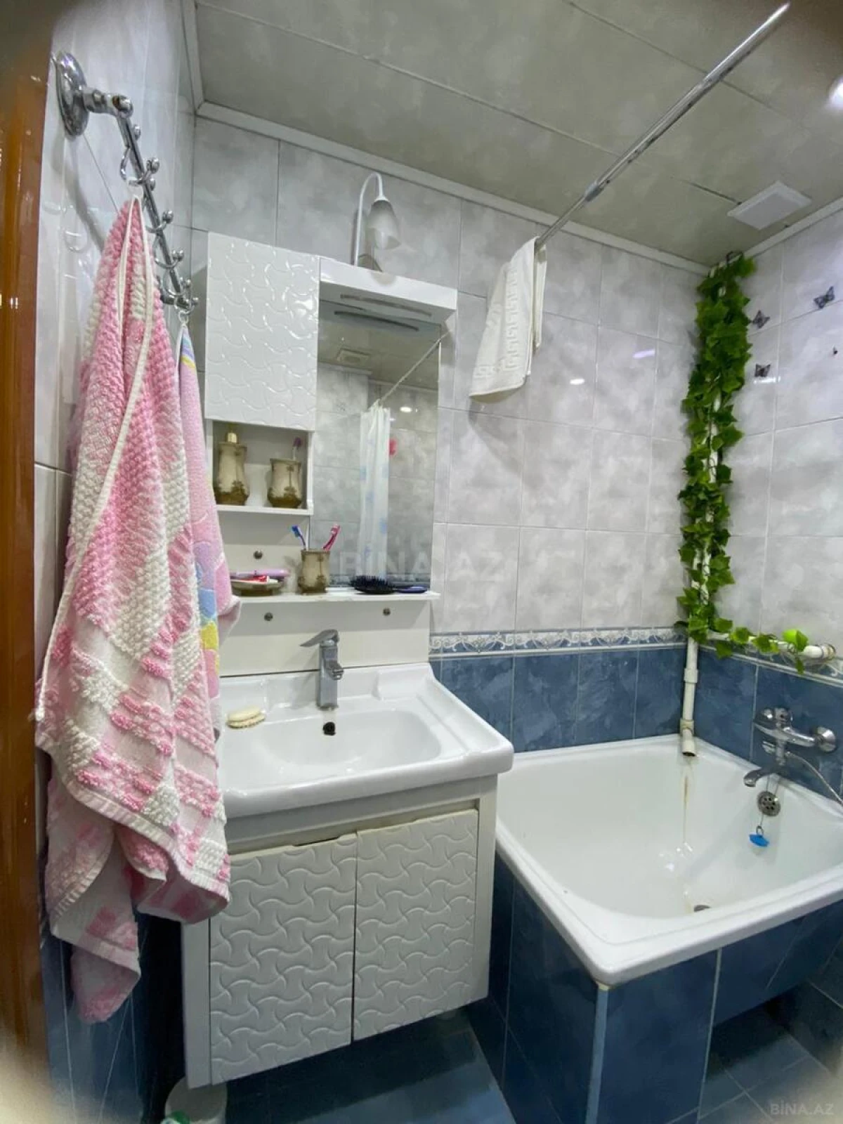 Satılır 2 otaqlı mənzil 65 m²