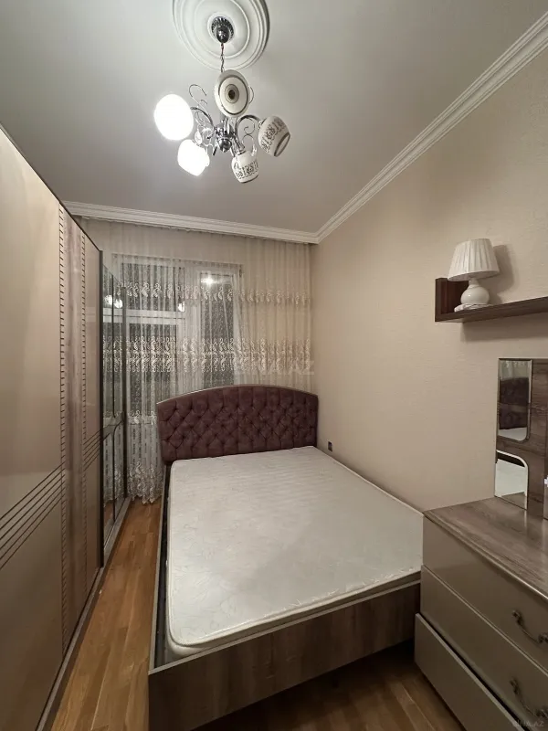 Satılır 2 otaqlı mənzil 49 m²