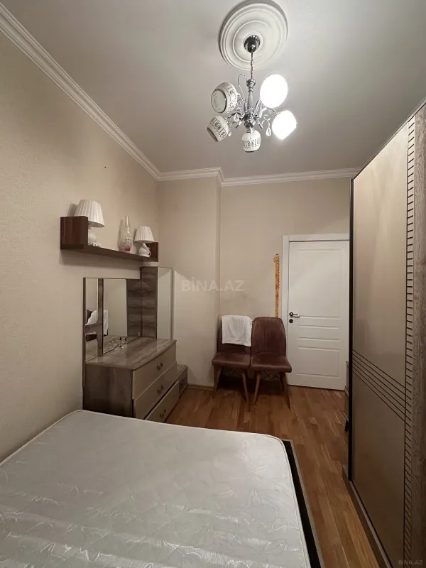 Satılır 2 otaqlı mənzil 49 m²