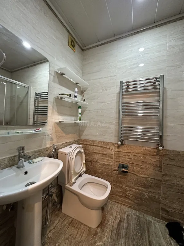 Satılır 2 otaqlı mənzil 49 m²