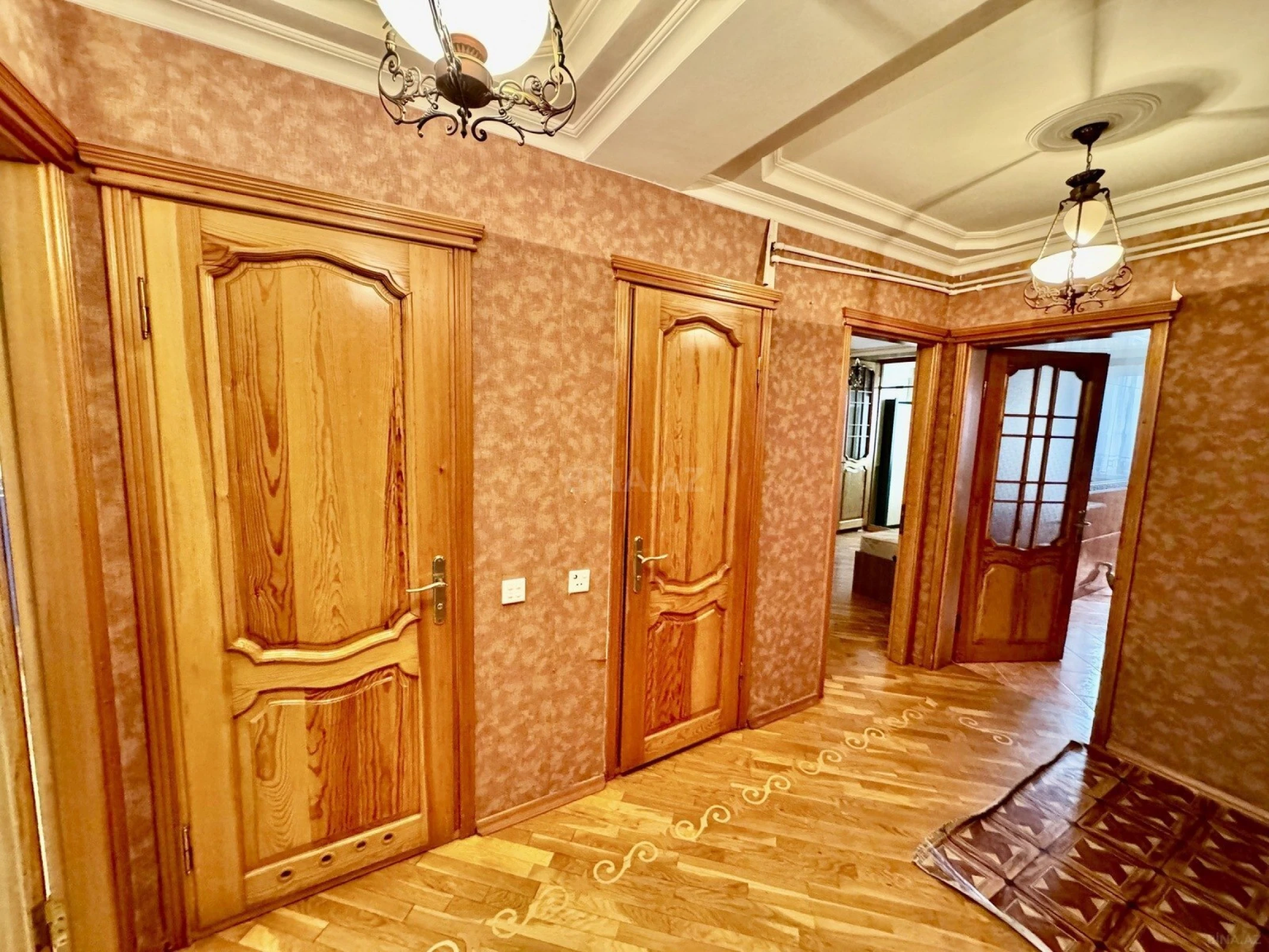 Satılır 3 otaqlı mənzil 100 m²
