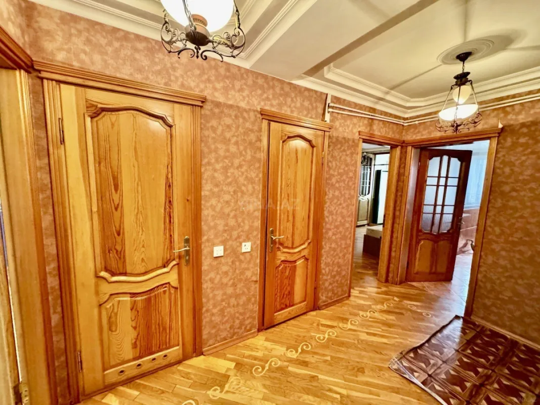 Satılır 3 otaqlı mənzil 100 m²