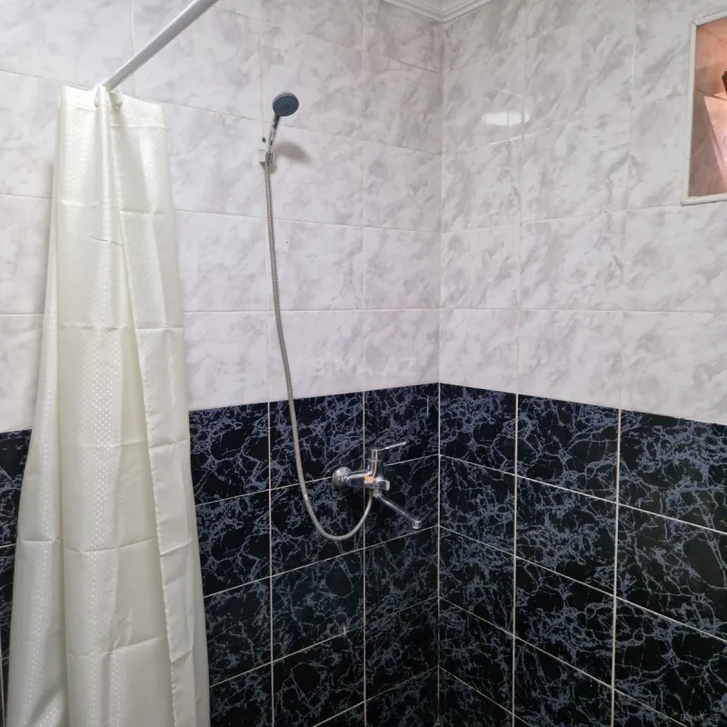 Kirayə verilir 1 otaqlı həyət evi 37 m²