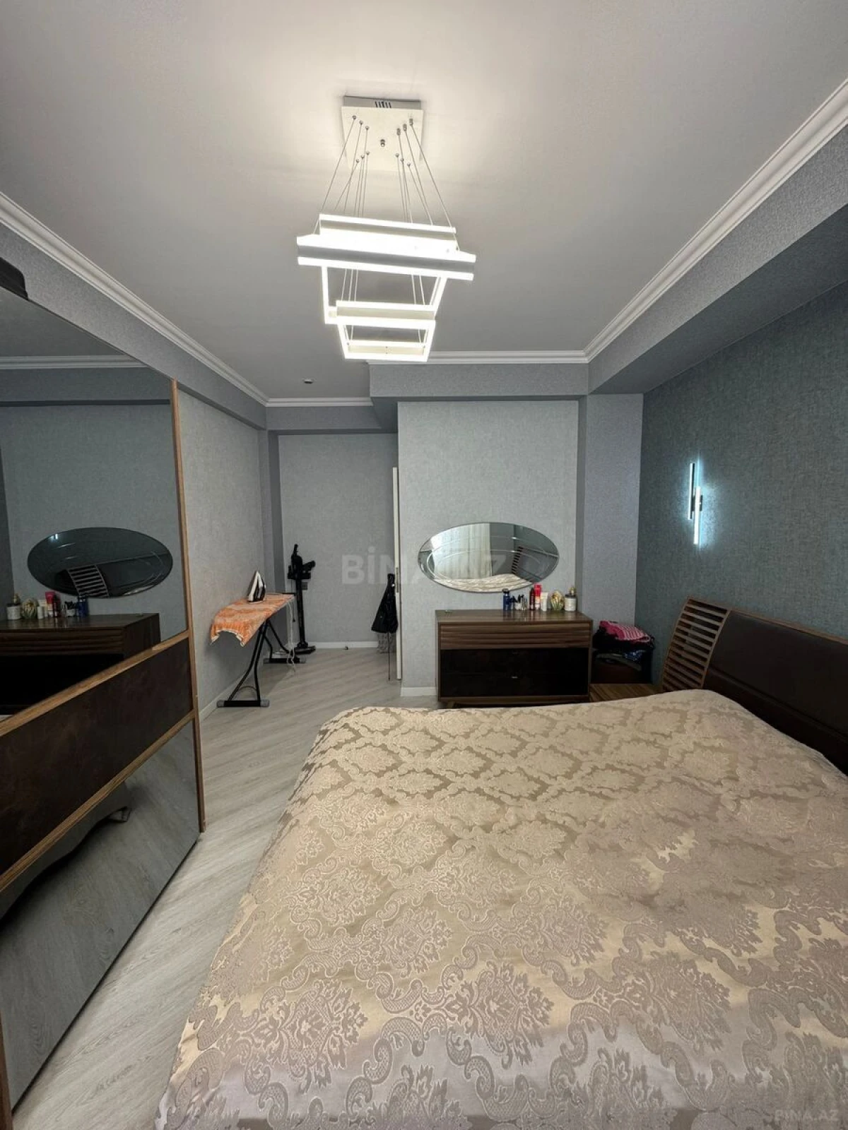 Satılır 3 otaqlı mənzil 83 m²