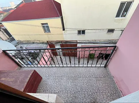 Satılır 5 otaqlı həyət evi 112 m²