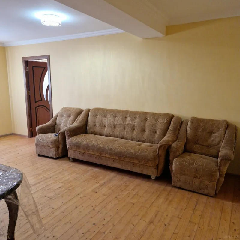 Kirayə verilir 2 otaqlı həyət evi 60 m²