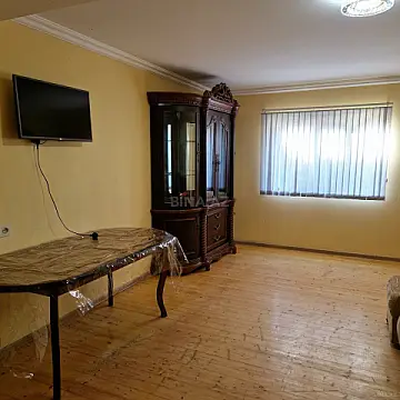 Kirayə verilir 2 otaqlı həyət evi 60 m²