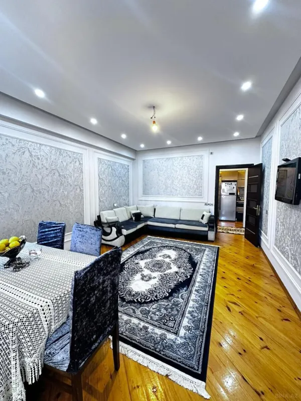 Satılır 2 otaqlı mənzil 70 m²