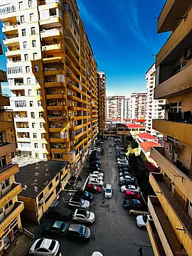 Satılır 2 otaqlı mənzil 70 m² — Bakı, Həzi Aslanov qəs. 2 otaq 70.00 m²