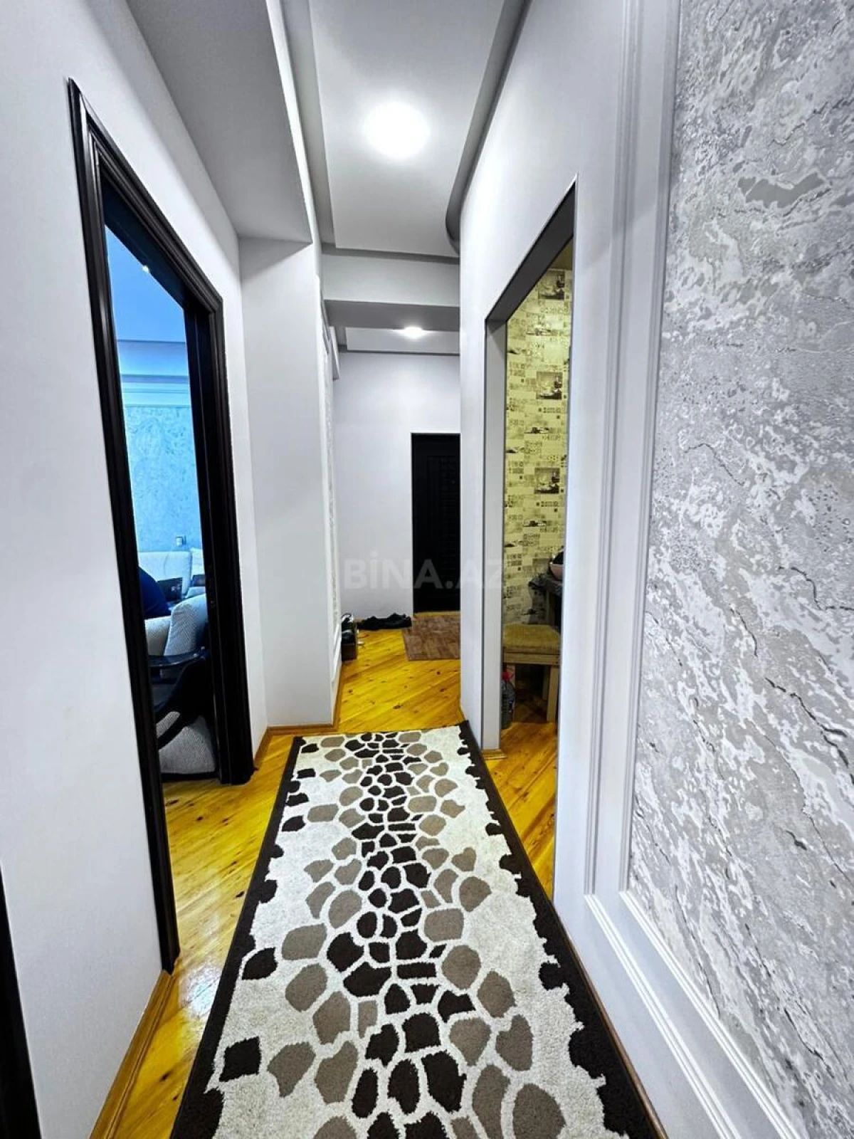 Satılır 2 otaqlı mənzil 70 m²