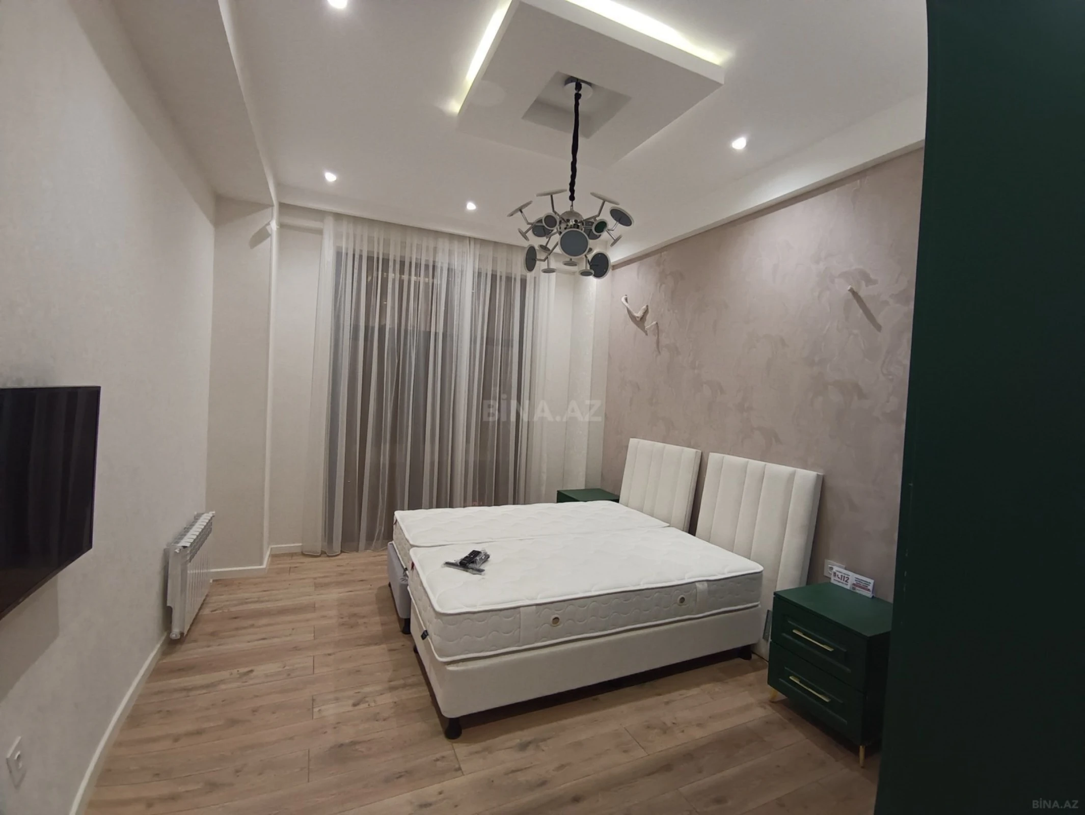 Satılır 2 otaqlı mənzil 83 m²