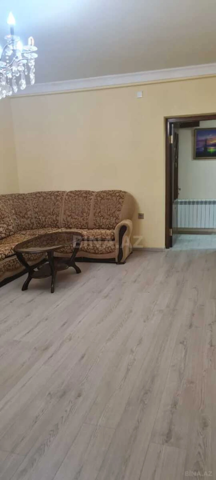 Kirayə verilir 2 otaqlı mənzil 85 m²