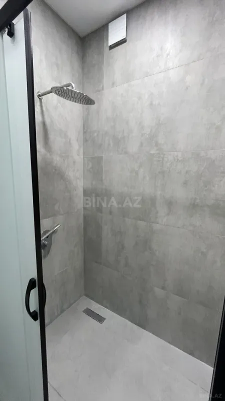 Satılır 2 otaqlı mənzil 103 m²