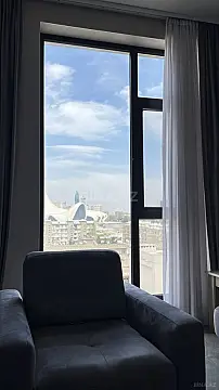 Satılır 2 otaqlı mənzil 103 m²