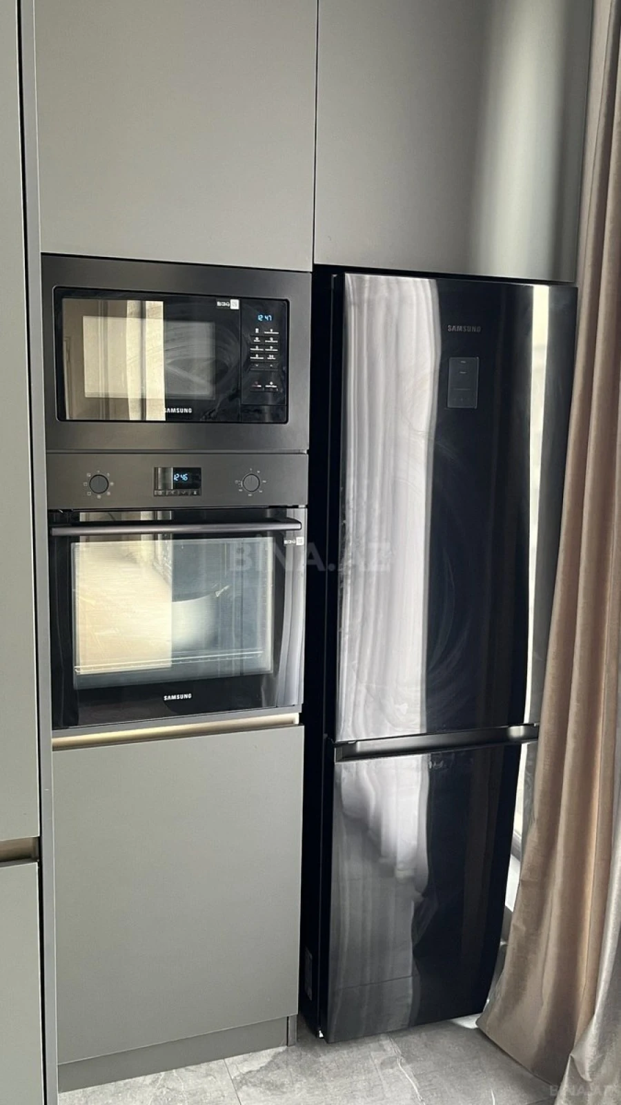 Satılır 2 otaqlı mənzil 103 m²