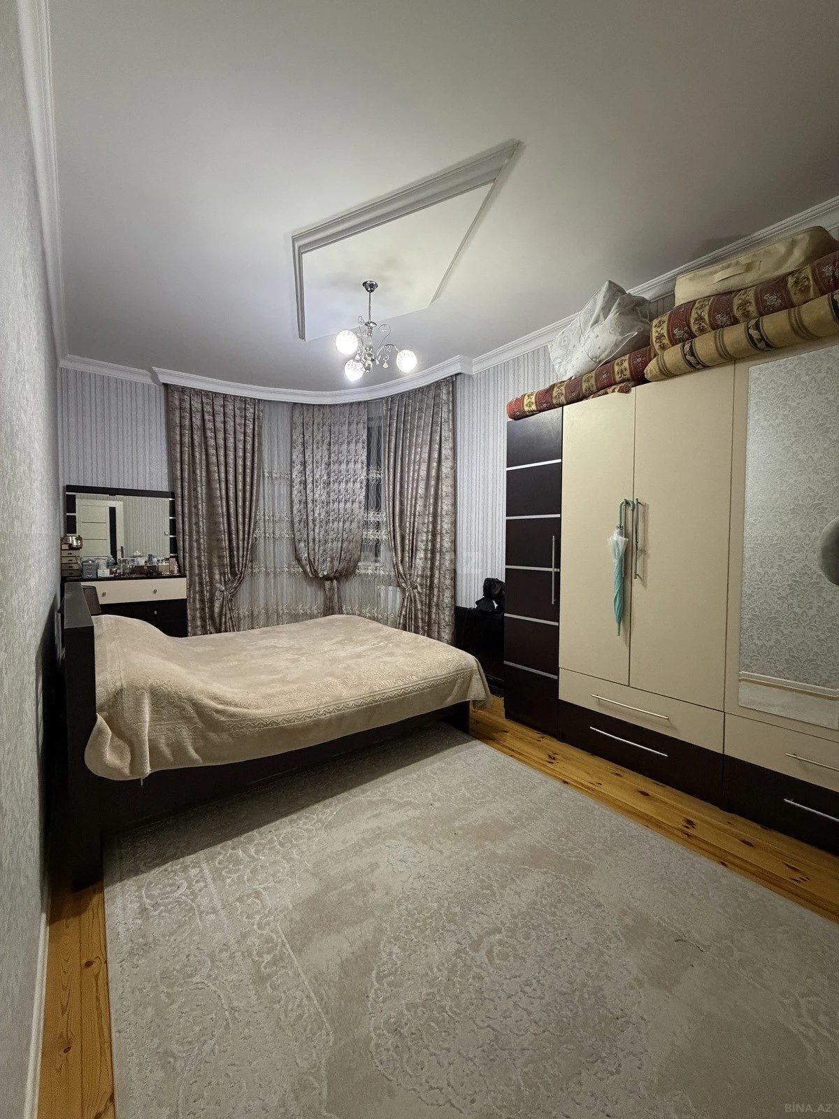 Satılır 3 otaqlı mənzil 92 m²