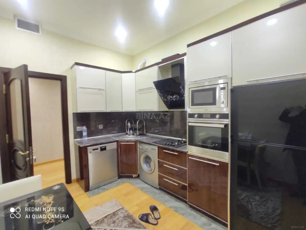 Kirayə verilir 3 otaqlı mənzil 115 m²