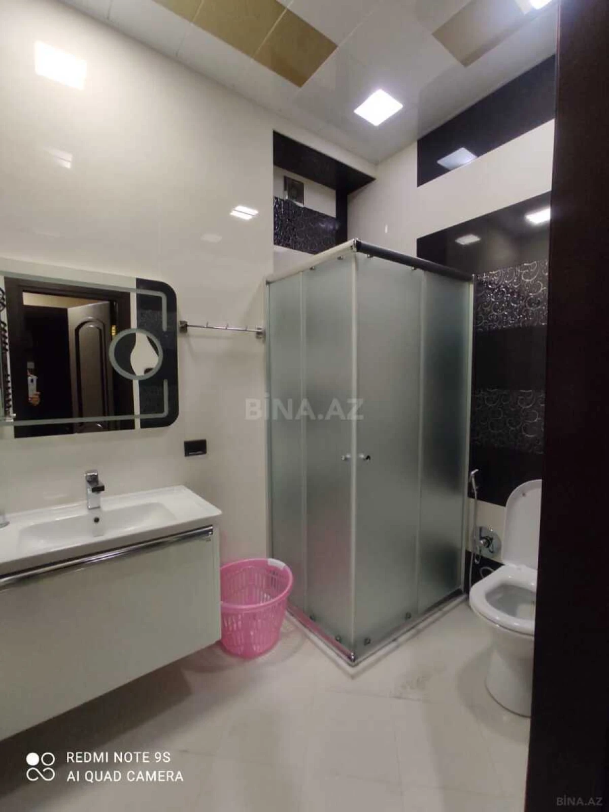 Kirayə verilir 3 otaqlı mənzil 115 m²
