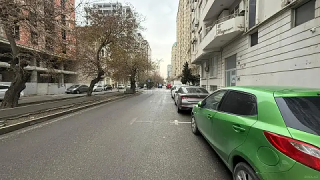 Satılır 2 otaqlı mənzil 72 m²